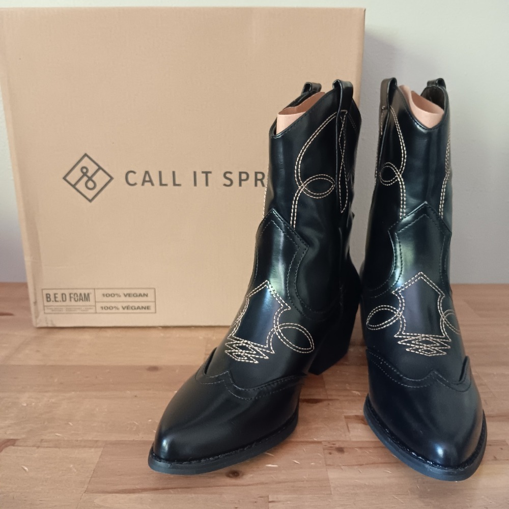 Call It Spring Western Boots Womens 5 Black Janiss Vegan Cowboy Ankle NWB